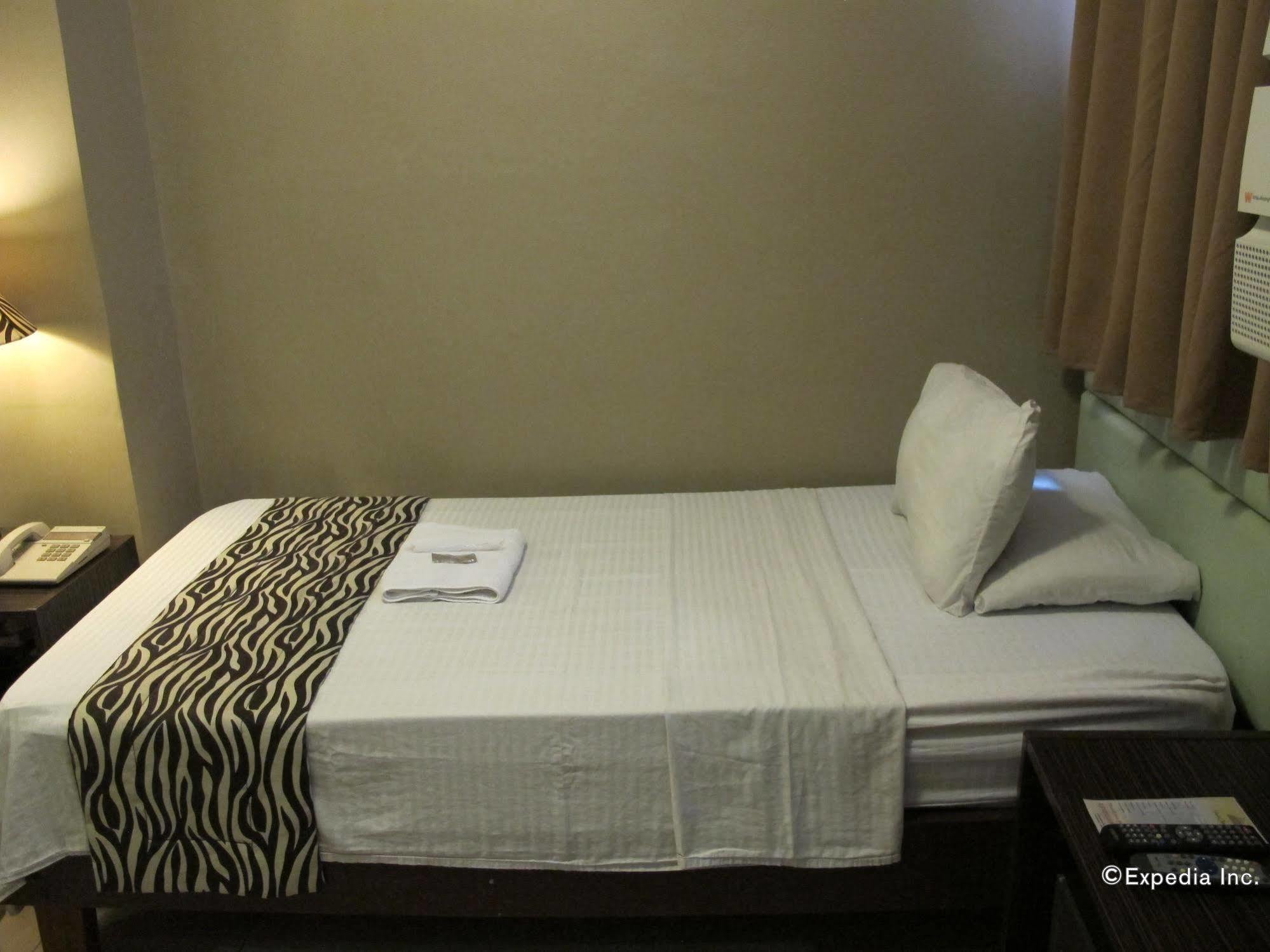 Reddoorz Plus New Era Budget Hotel Mabolo Former Reddoorz Near Landers Superstore Cebu City Eksteriør bilde